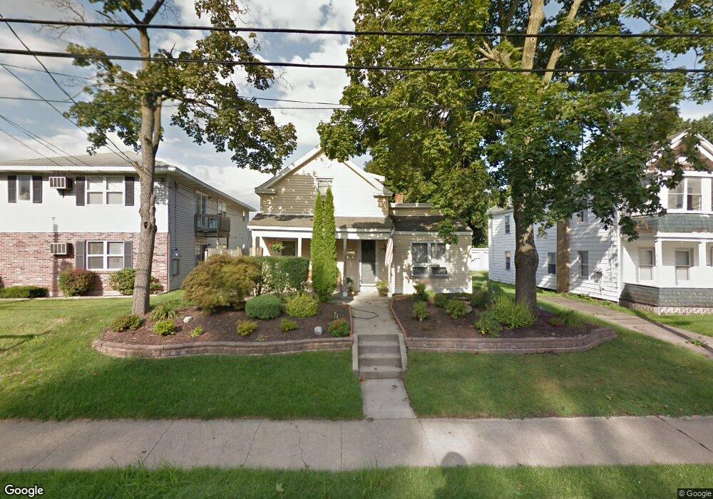 807 Thompson St, Schenectady, NY 12306 - photo 1