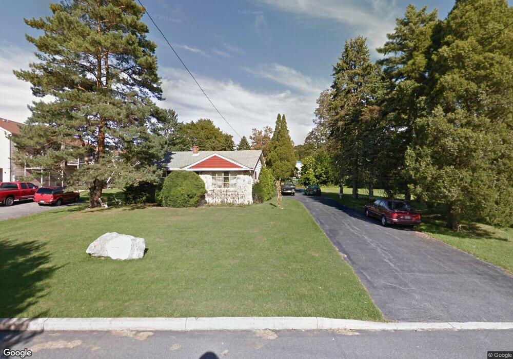 113 S Lincoln Ave, Walnutport, PA 18088 - photo 1