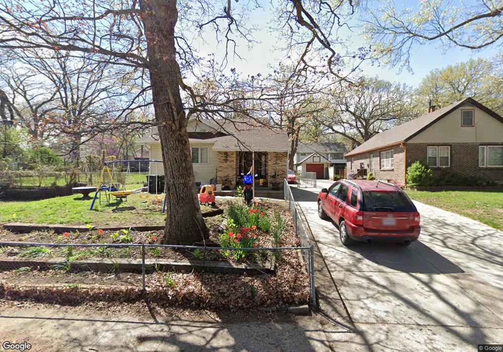 2722 Witmer St, Des Moines, IA 50310 - photo 1