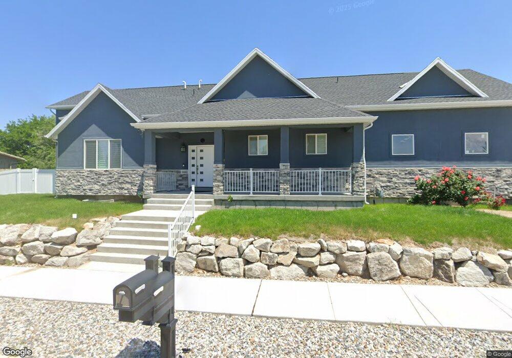 9161 S Hummingbird Ln, Sandy, UT 84094 - photo 1