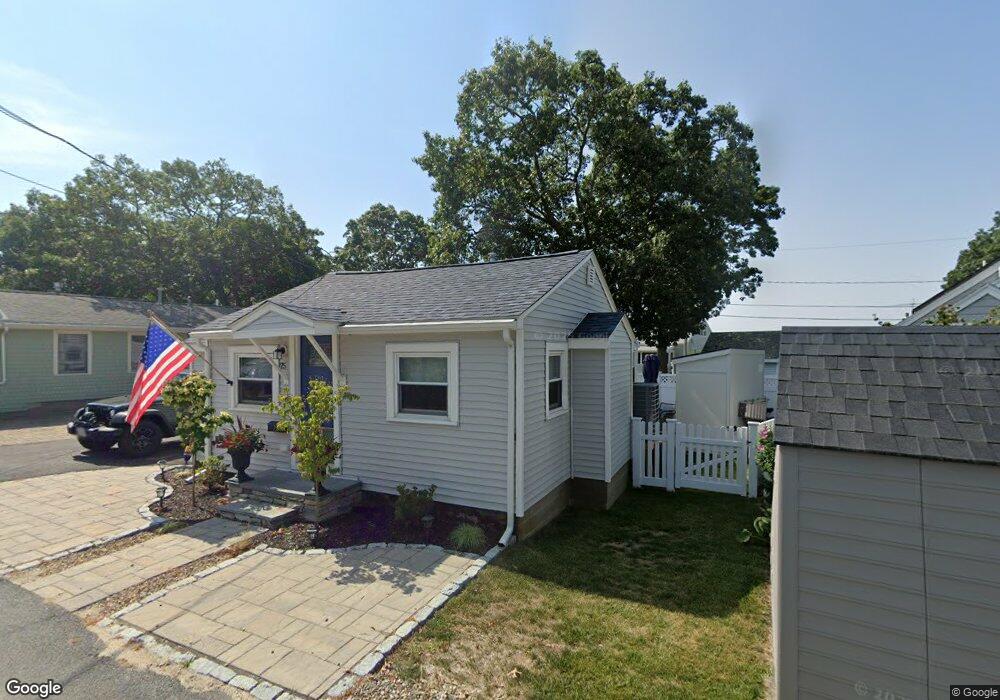 75 Circuit Ave, Wareham, MA 02571 - photo 1