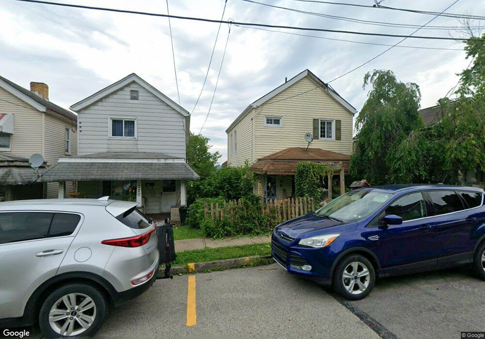 218 Whittier St, Vandergrift, PA 15690 - photo 1