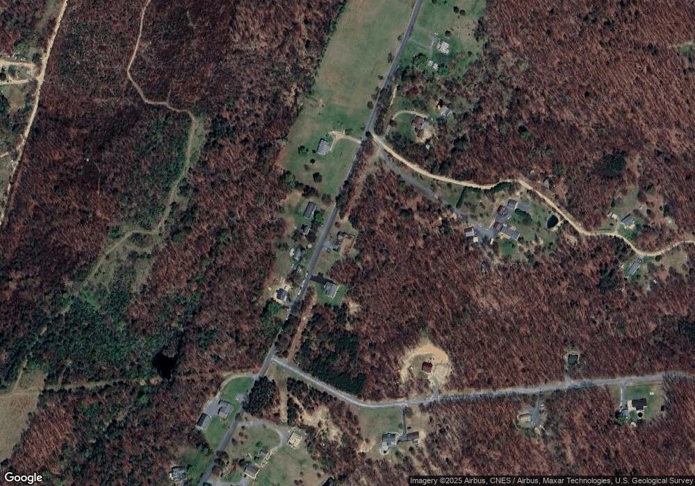 5959 Timber Ridge Rd, Berkeley Springs, WV 25411 - photo 1