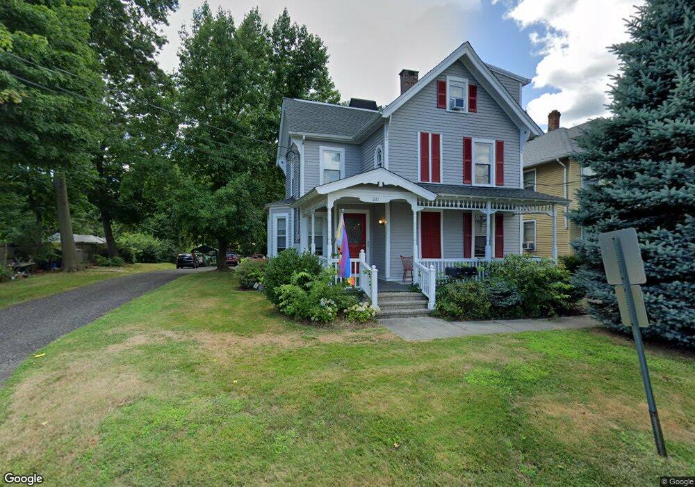 221 King St, Stratford, CT 06615 - photo 1