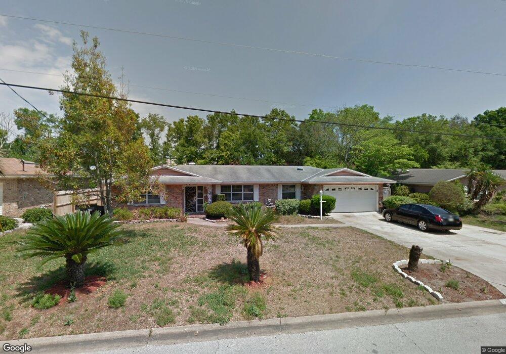 1331 Alderman Rd E, Jacksonville, FL 32211 - photo 1