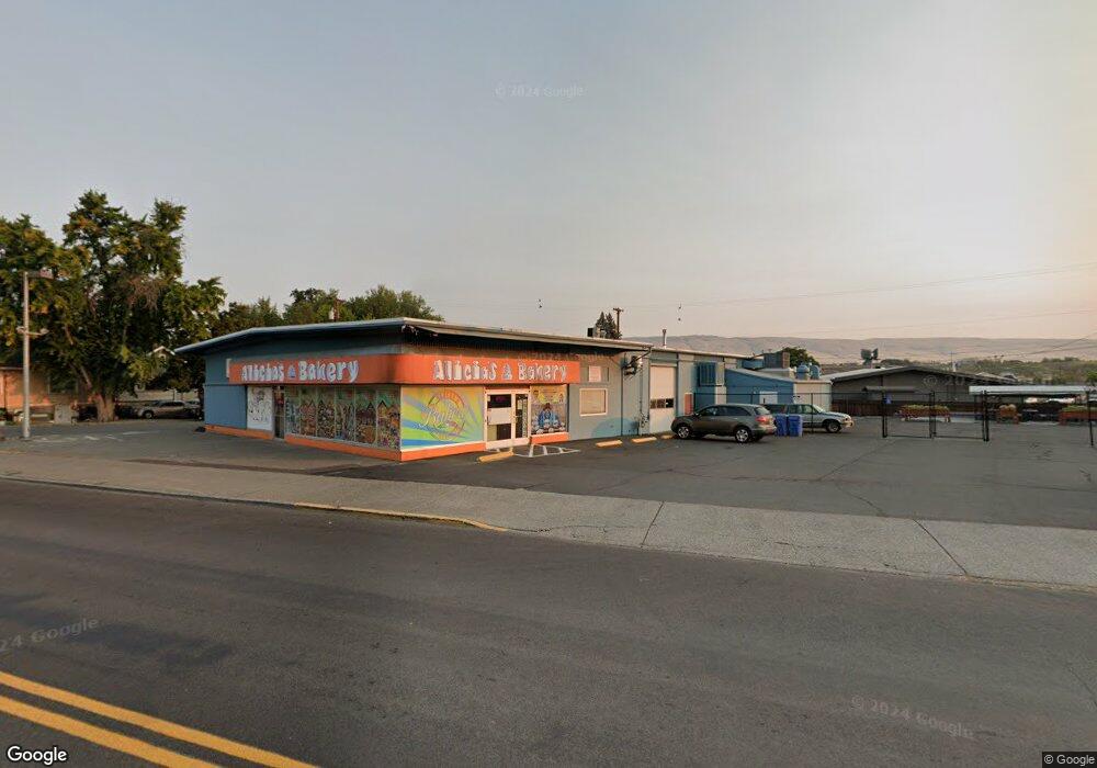 315 W 3rd St, the Dalles, OR 97058 - photo 1