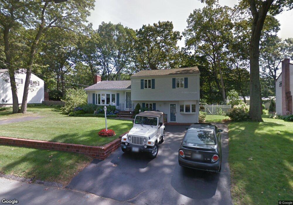 20 Tomahawk Ct, Warwick, RI 02886 - photo 1