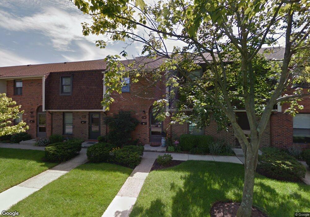 1941 Willoway Cir N, Columbus, OH 43220 - photo 1