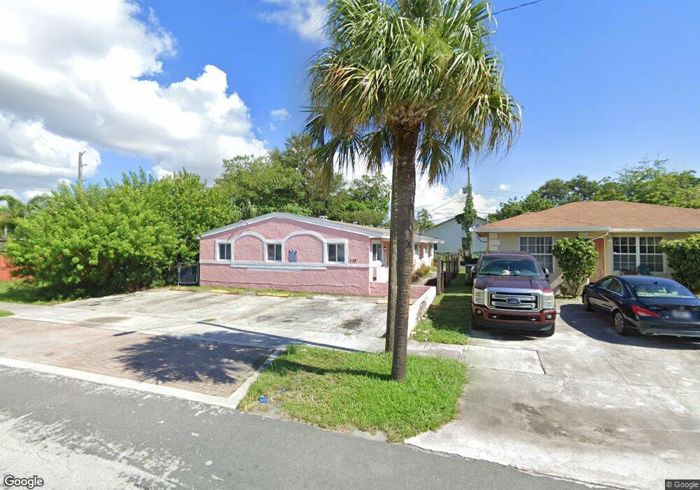 716 SW 9th St, Dania, FL 33004 - photo 1