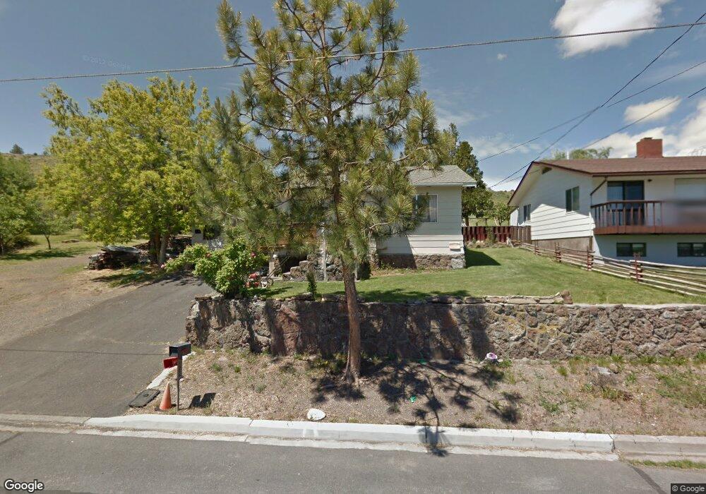 220 S Rogers St, Klamath Falls, OR 97601 - photo 1