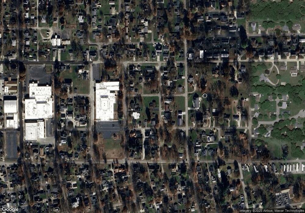 917 Short St, Covington, IN 47932 - photo 1