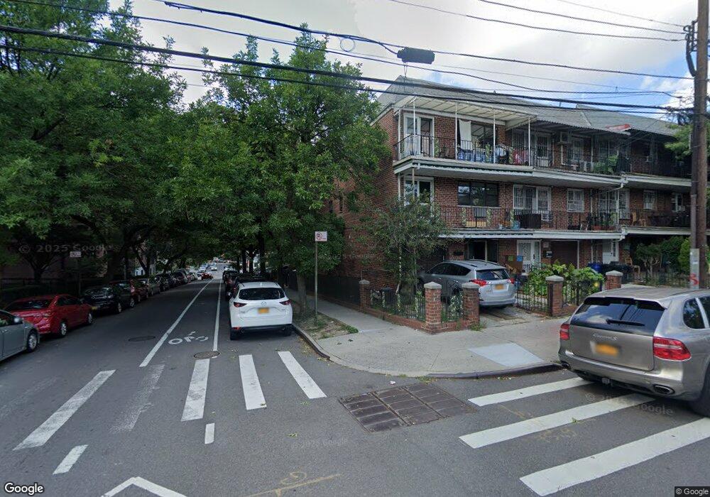 54-20 90th St unit 2nd Fl, Elmhurst, NY 11373 - photo 1