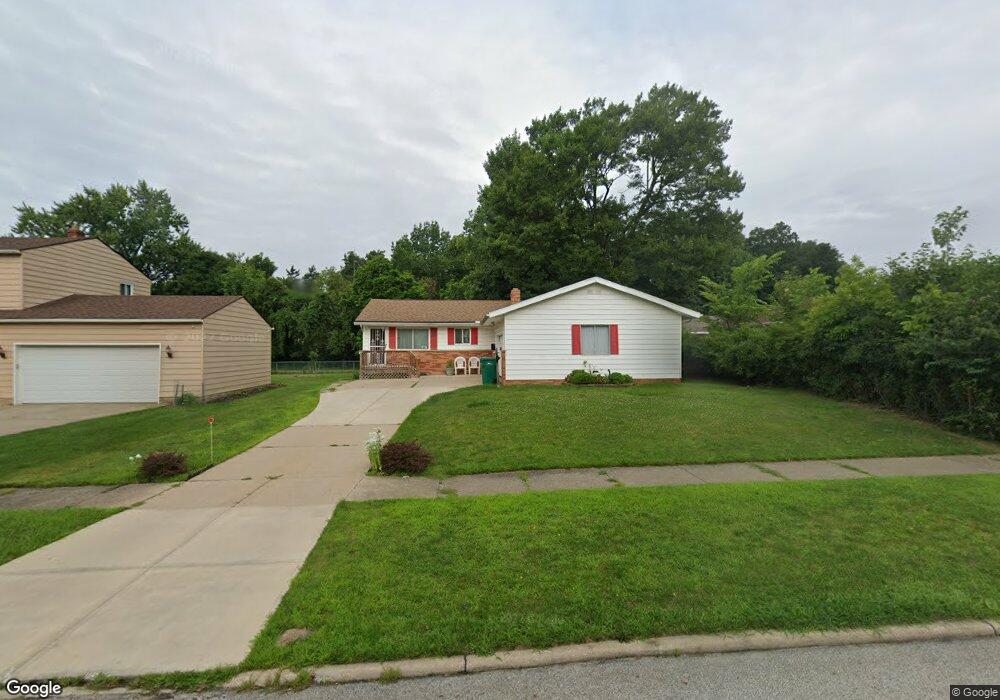 5040 Anthony St, Maple Heights, OH 44137 - photo 1