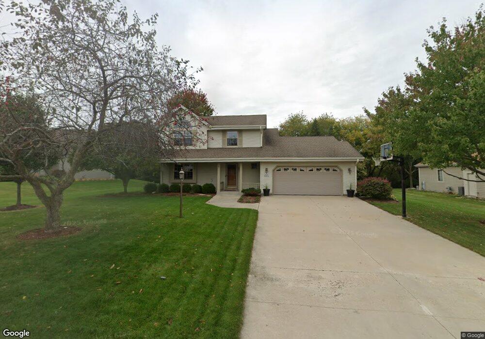 W166N10271 Calico Ln, Germantown, WI 53022 - photo 1