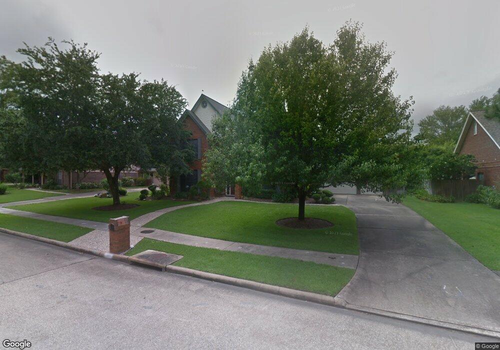 1004 Middlecreek St, Friendswood, TX 77546 - photo 1