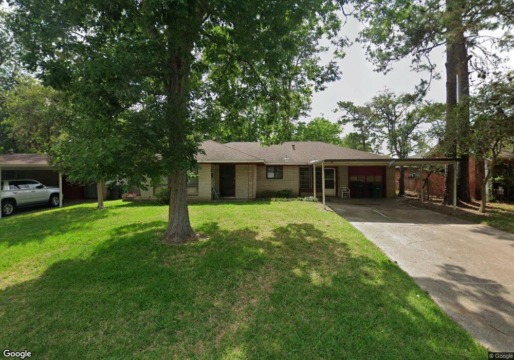 10423 Bretton Dr, Houston, TX 77016 - photo 1