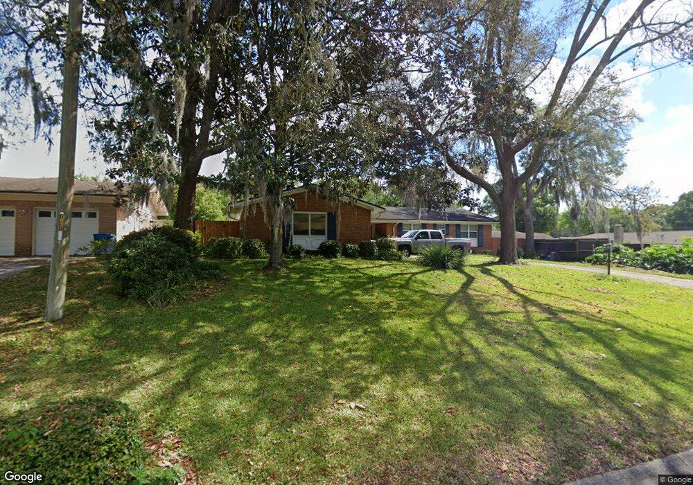 1025 Parkridge Cir W, Jacksonville, FL 32211 - photo 1