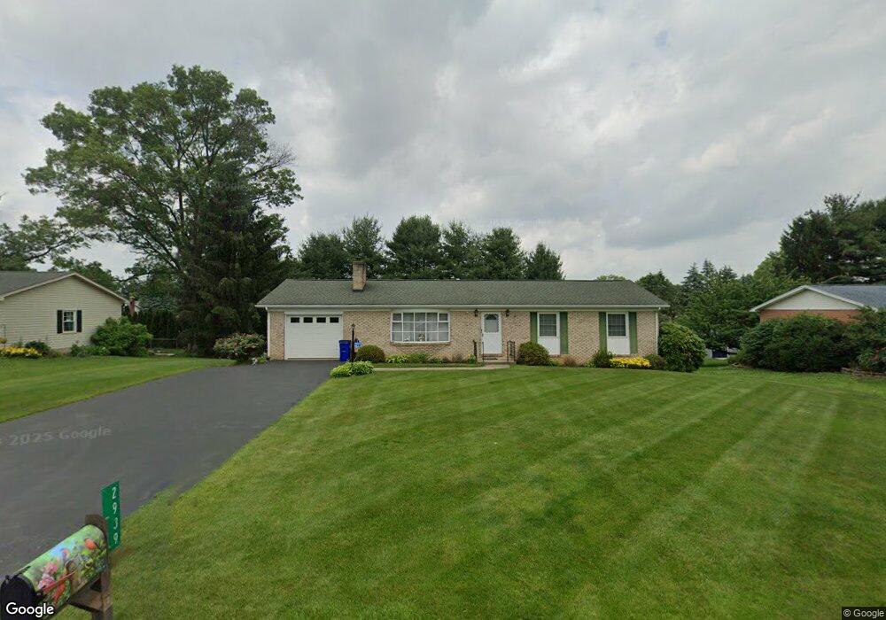 2939 Jefferson Dr, Chambersburg, PA 17201 - photo 1