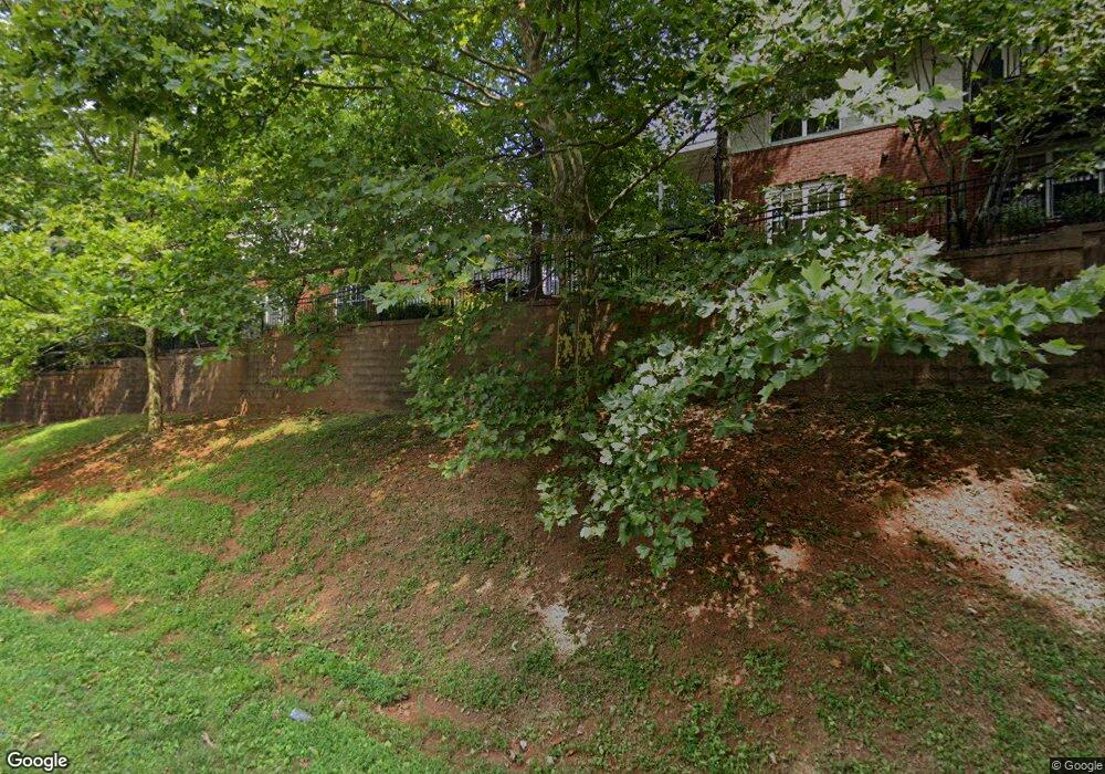 1820 Candlewood Ct unit 204, Charlottesville, VA 22903 - photo 1