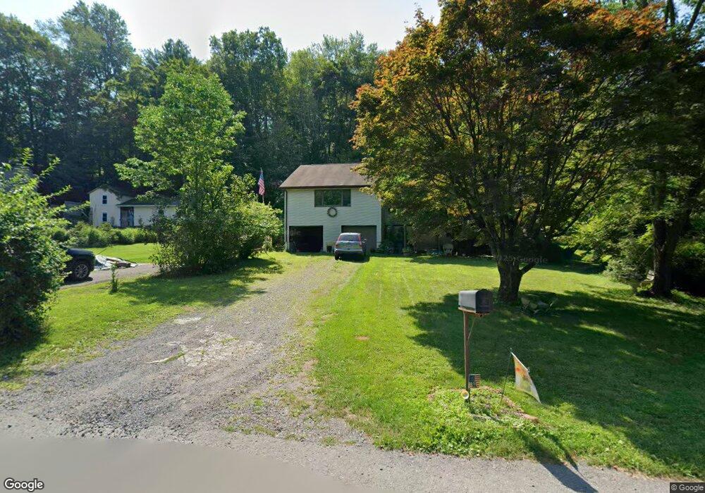 906 Laurel St, Jim Thorpe, PA 18229 - photo 1