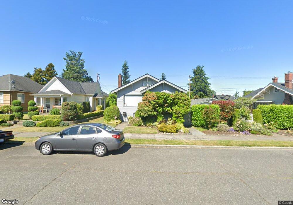 1620 Rockefeller Ave, Everett, WA 98201 - photo 1