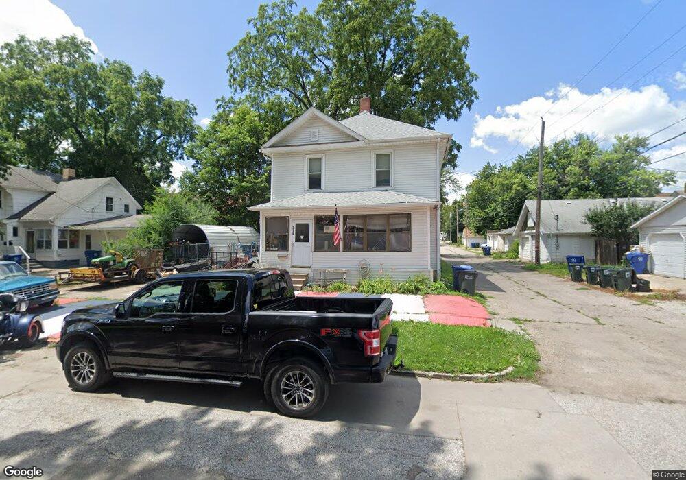 210 Cedar St, Davenport, IA 52802 - photo 1