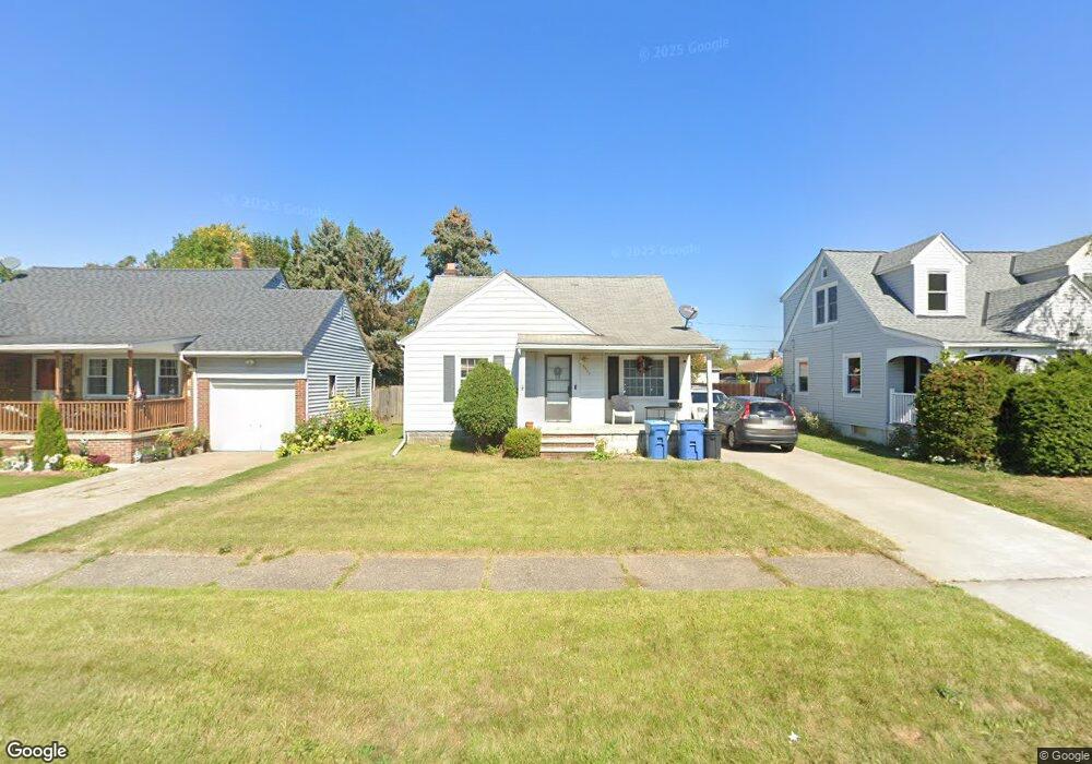 2329 E 33rd St, Lorain, OH 44055 - photo 1