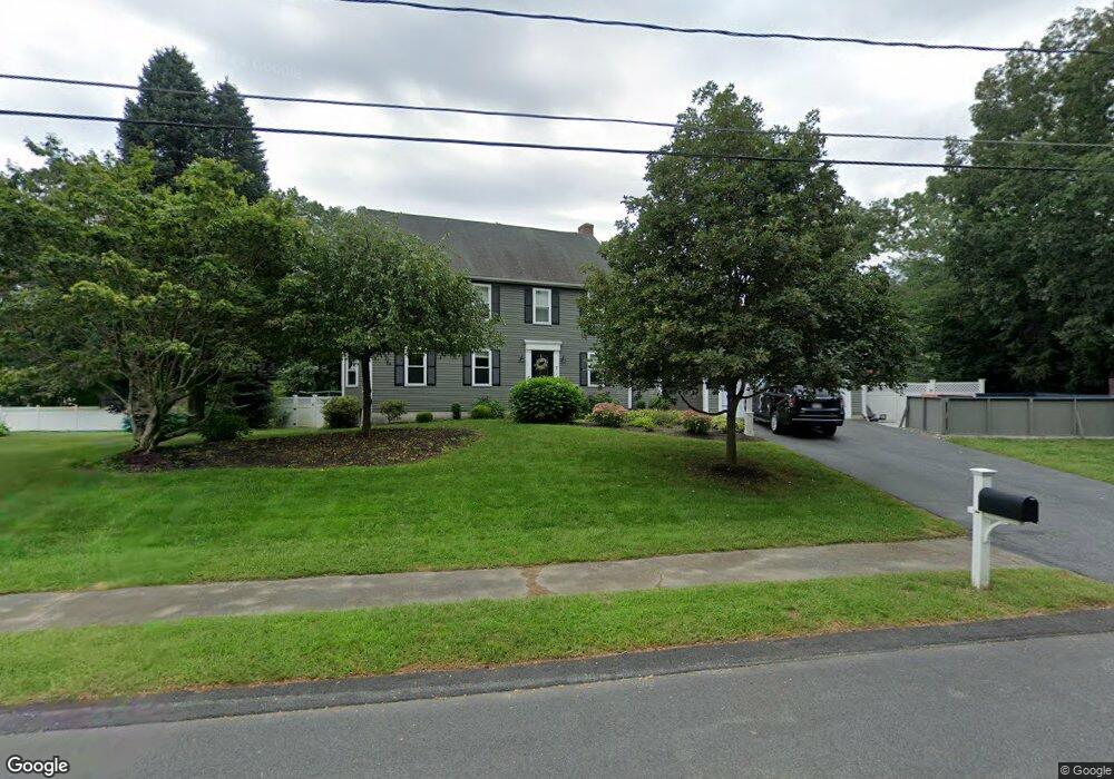 7 Beaverbrook Ln, Walpole, MA 02081 - photo 1