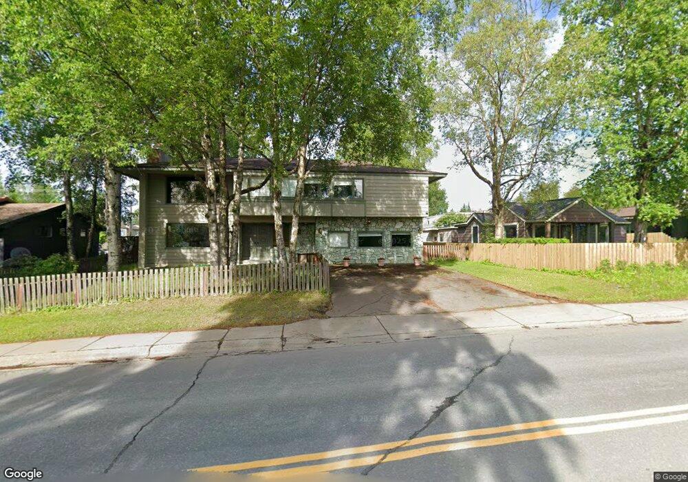 1532 E St, Anchorage, AK 99501 - photo 1