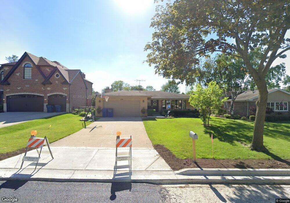 606 N Howard Ave, Elmhurst, IL 60126 - photo 1