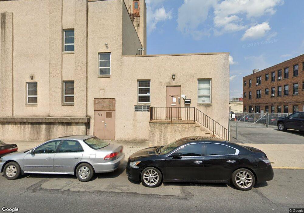 813 823 N 4th St, Allentown, PA 18102 - photo 1