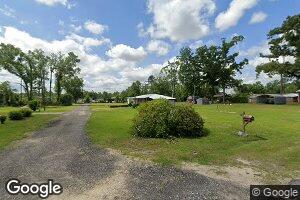 2039 Oak Ave, Sneads, FL 32460