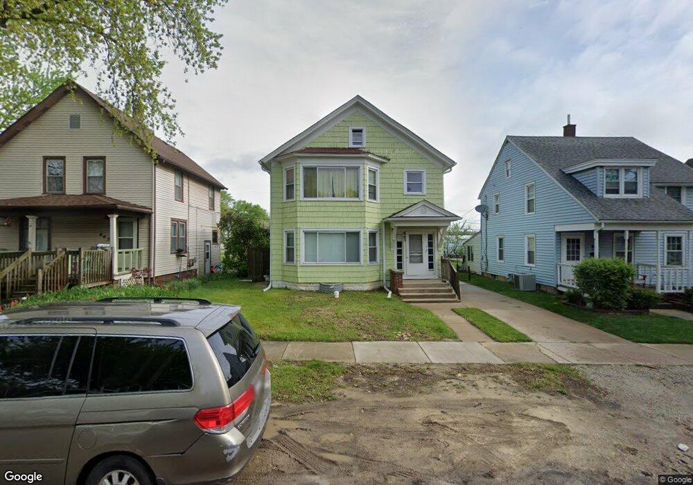 663 Spruce St, Aurora, IL 60506 - photo 1