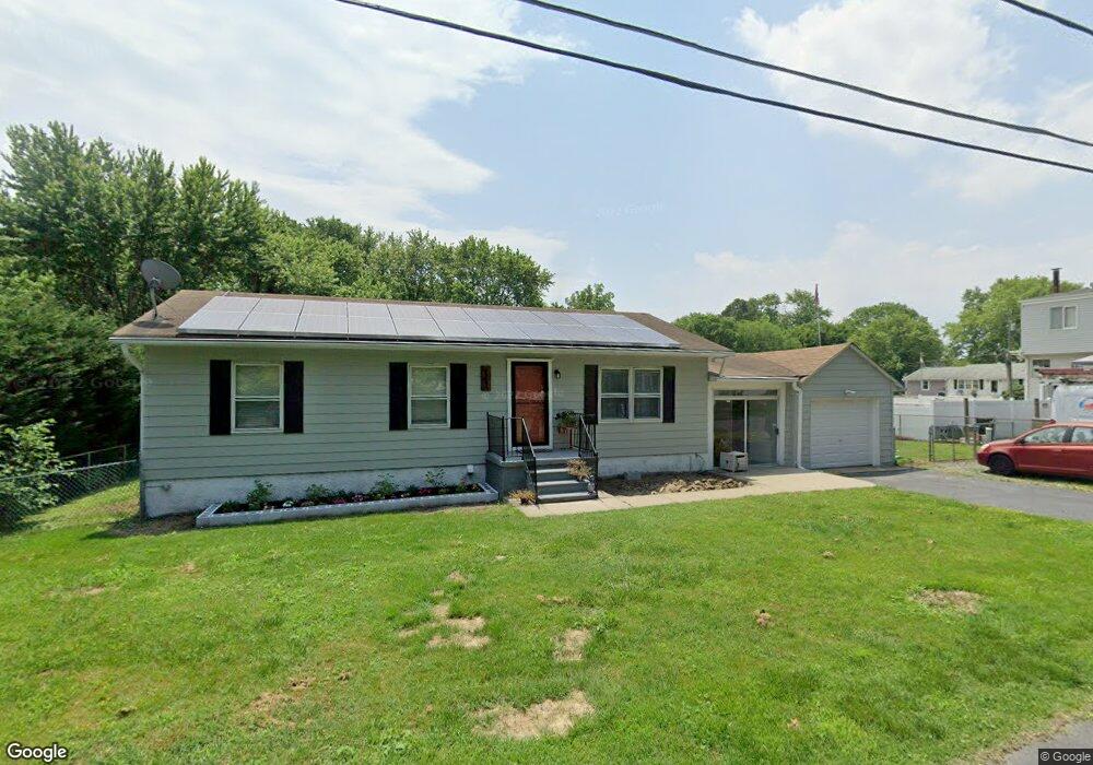 7723 North Point Creek Rd, Sparrows Point, MD 21219 - photo 1