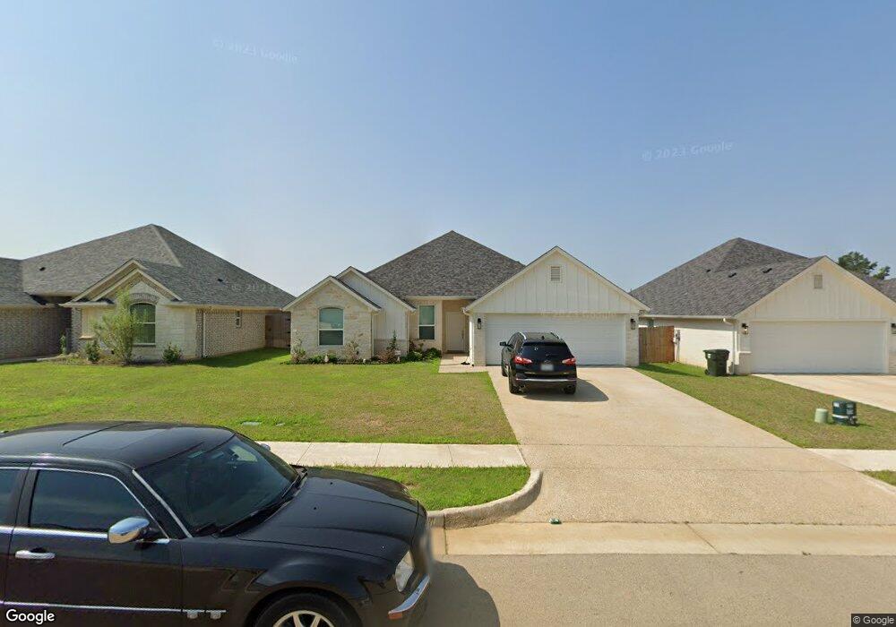 1613 1613 Legacy Dr, Tyler, TX 75703 - photo 1