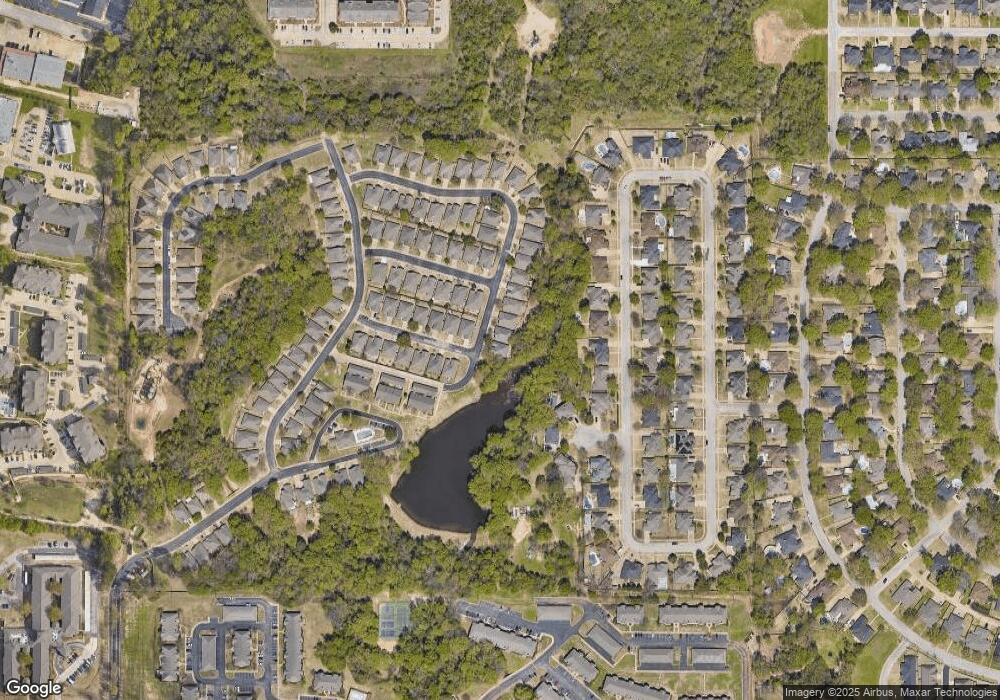 1881 Hollylake Cir, Tyler, TX 75703 - photo 1