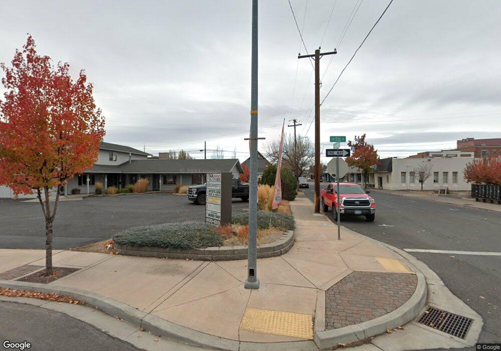 613 SW 5th St, Redmond, OR 97756 - photo 1