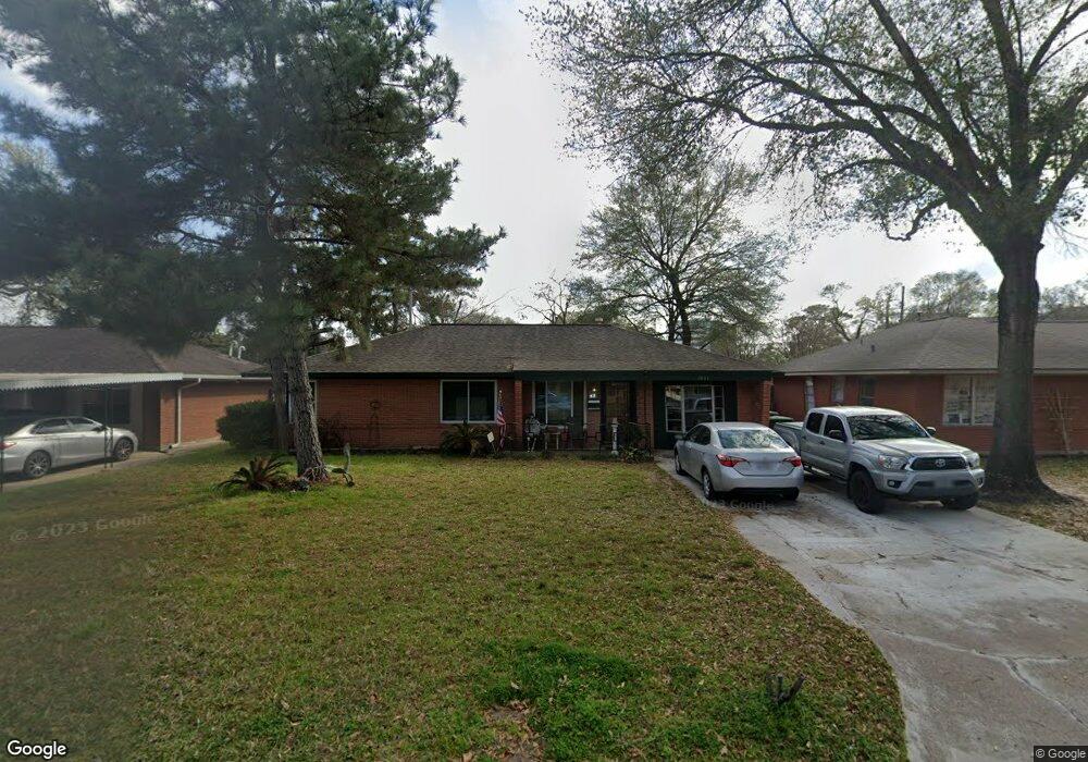 1011 W 31st St, Houston, TX 77018 - photo 1