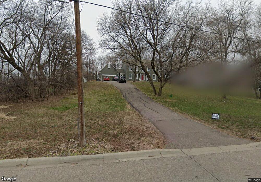 18154 Covington Rd, Minnetonka, MN 55345 - photo 1