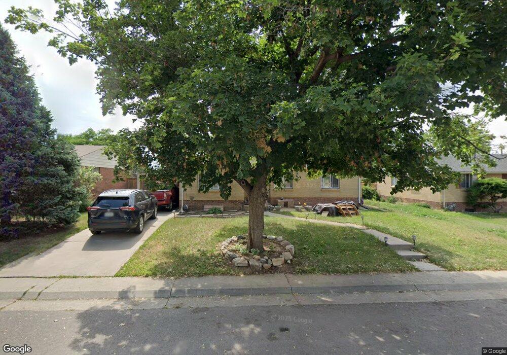 541 Florence St, Aurora, CO 80010 - photo 1