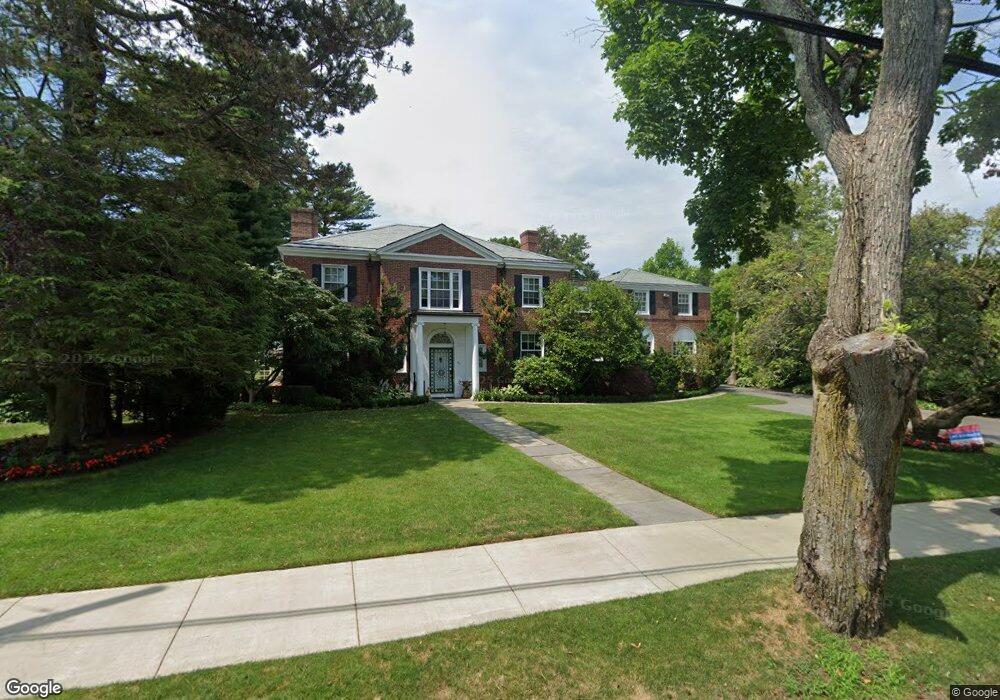 82 Phillips Ave, Swampscott, MA 01907 - photo 1