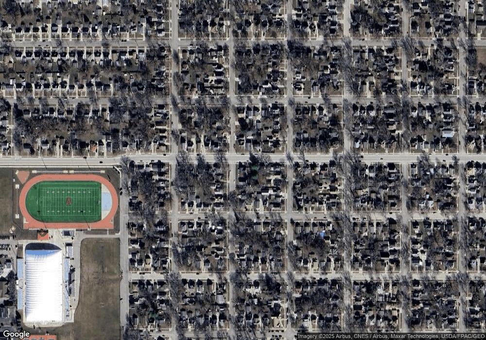 1011 4th Ave NW, Austin, MN 55912 - photo 1