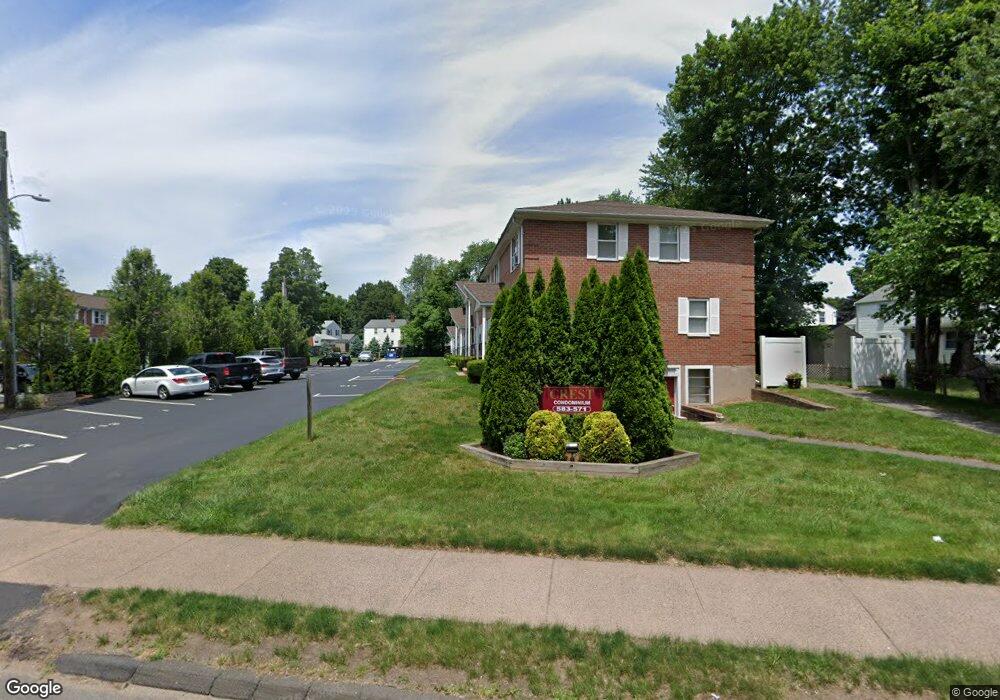 571 Hartford Rd unit 7, Manchester, CT 06040 - photo 1