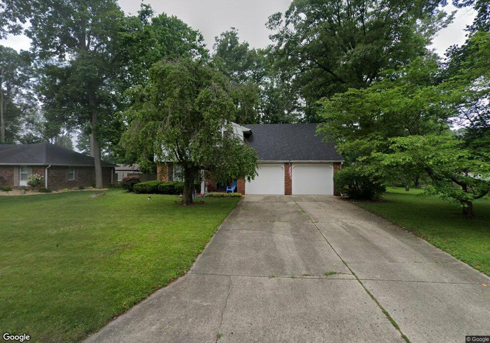 4877 Beechmont Dr, Anderson, IN 46012 - photo 1