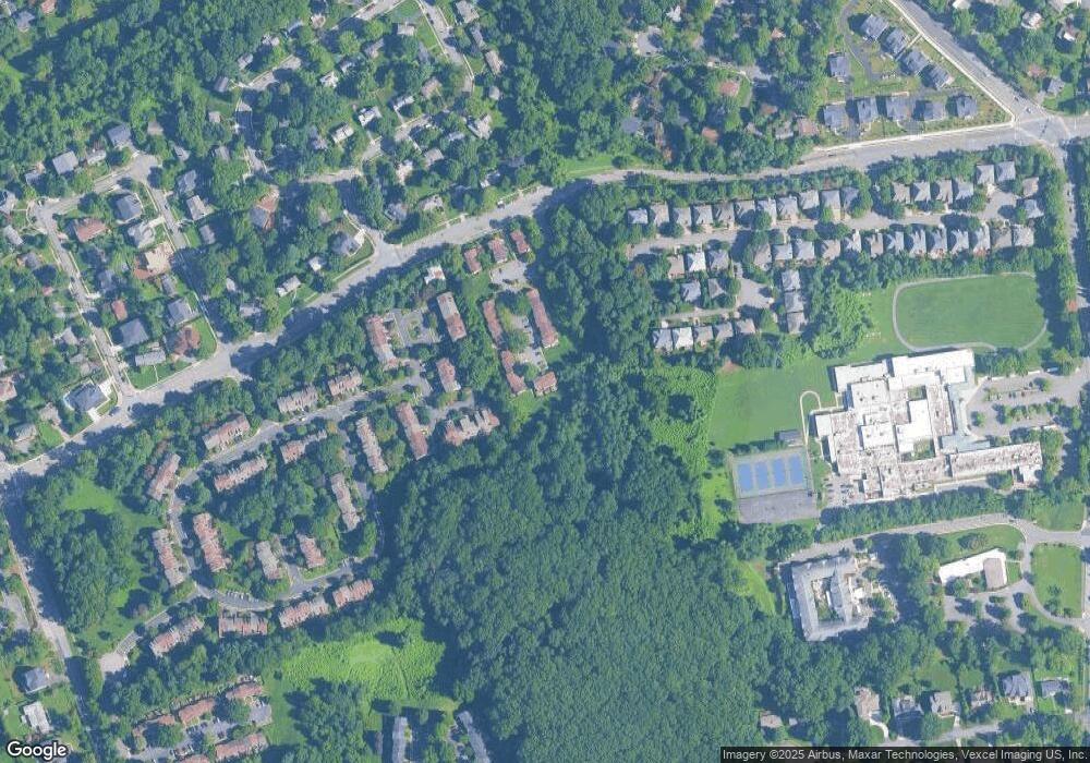 2039 Brooks Square Place, Falls Church, VA 22043 - photo 1