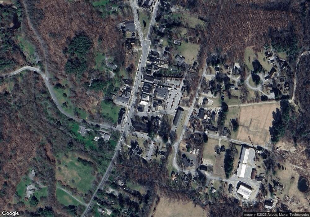 10 Academy St unit 12, Salisbury, CT 06068 - photo 1