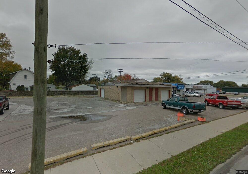 15825 E 10 Mile Rd, Eastpointe, MI 48021 - photo 1