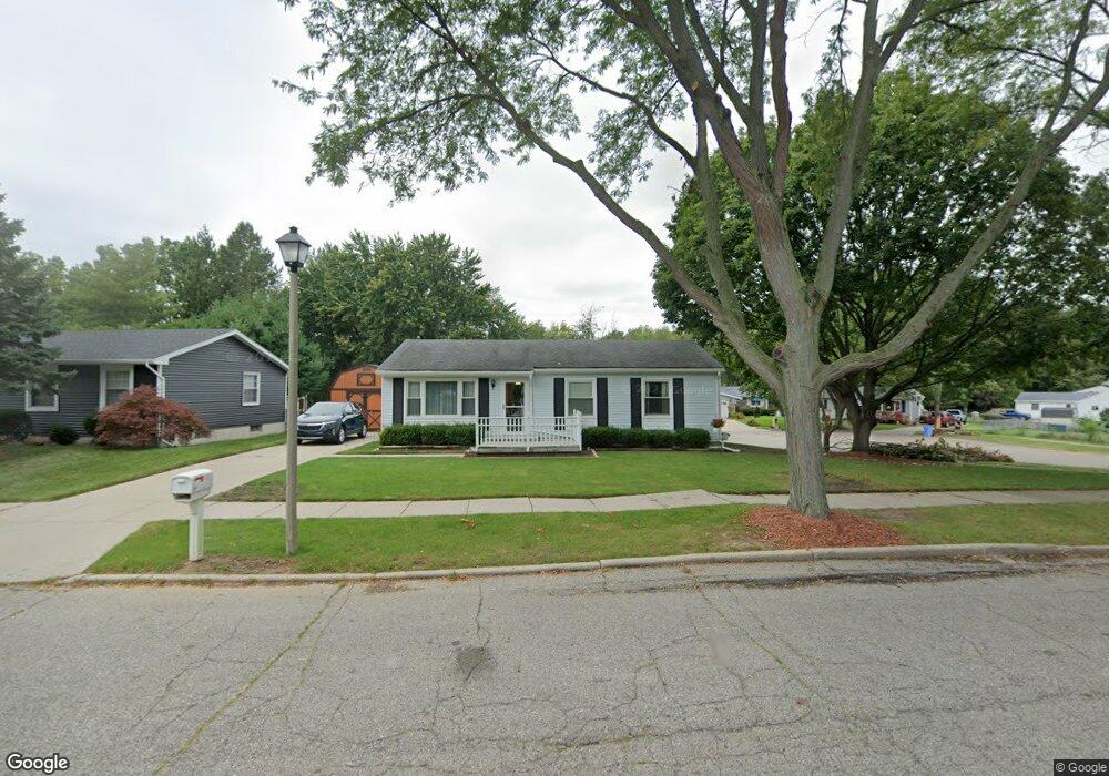 5800 Ellendale Dr, Lansing, MI 48911 - photo 1