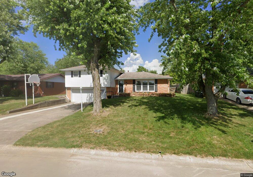 3016 S Sycamore Ct, Muncie, IN 47302 - photo 1