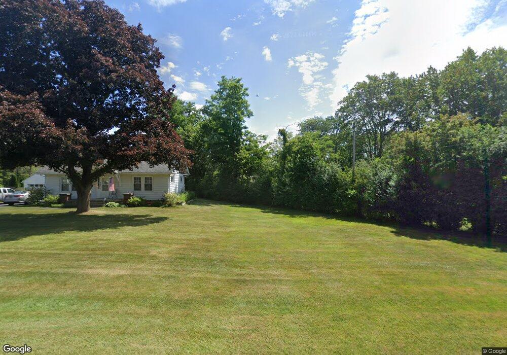 790 Pearse Rd, Schenectady, NY 12309 - photo 1